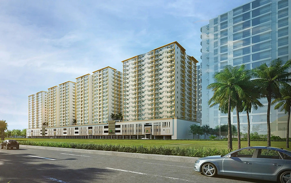 Stylish 2-Bedroom Condo with Exclusive Parking Near MOA
